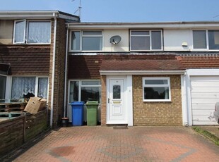 Terraced house to rent in Sunnybank, Murston, Sittingbourne, Kent ME10