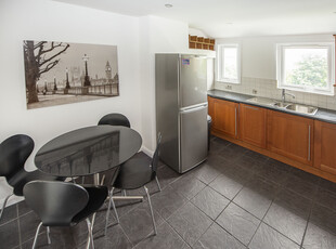 2 bedroom property for sale in Ritherdon Road, London, SW17