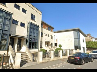 3 bedroom end of terrace house for rent in St John's Road, Bath, BA2