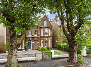 5 bedroom property for sale in Coleraine Road, London, SE3
