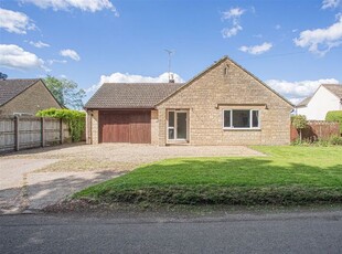 Bungalow for sale in Milbourne, Malmesbury SN16