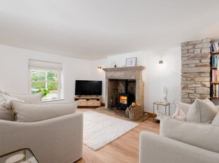 Cottage to rent in Cliviger, Lancashire BB10