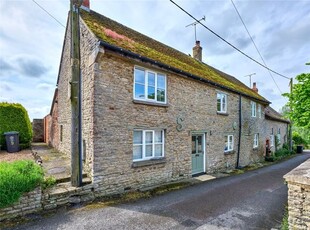 Country house to rent in Robbs Lane, Lowick, Northants NN14