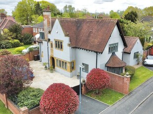 Detached house for sale in Balsall Common, Arts & Crafts, Circa 3300 Sq Ft CV7
