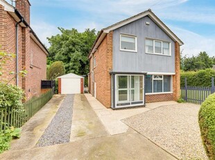 Detached house for sale in Barnfield, Wilford, Nottinghamshire NG11