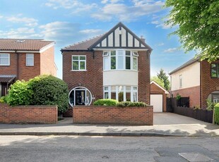 Detached house for sale in Central Avenue, Chilwell, Beeston, Nottingham NG9