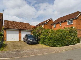 Detached house for sale in Knights Orchard, Hemel Hempstead HP1