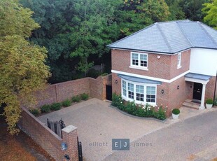 Detached house for sale in Meadow Way, Chigwell IG7