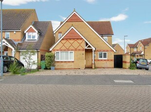 Detached house for sale in Shambrook Road, Cheshunt, Waltham Cross EN7