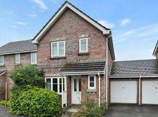 Detached house to rent in Fell Road, Westbury BA13