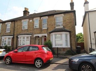 End terrace house to rent in Gresham Road, Brentwood CM14