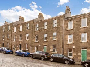 Flat for sale in 257/5 Newhaven Road, Newhaven, Edinburgh EH6