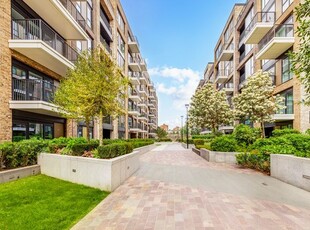 Flat for sale in Chelsea Creek, Chelsea SW6