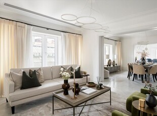 Flat for sale in Southampton Street, Covent Garden, London WC2E