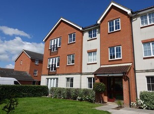 Flat to rent in Amethyst Drive, Sittingbourne ME10
