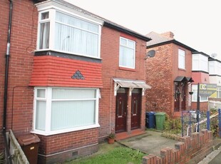 Flat to rent in Benfield Road, Newcastle Upon Tyne NE6
