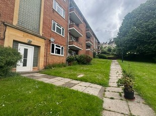 Flat to rent in Clifton Vale Close, Clifton, Bristol BS8