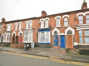 Flat to rent in Edleston Road, Crewe CW2