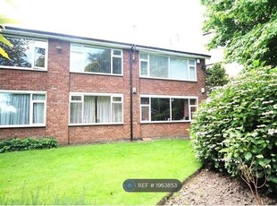 Flat to rent in Elmsley Court, Liverpool L18