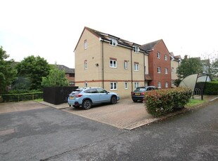 Flat to rent in Haslers Lane, Dunmow CM6