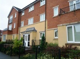 Flat to rent in Haverhill Grove, Wombwell, Barnsley S73