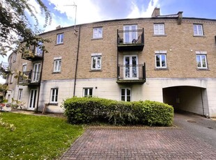Flat to rent in Mary Ruck Way, Black Notley CM77