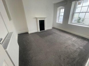 Flat to rent in Oakfield Place, Clifton, Bristol BS8