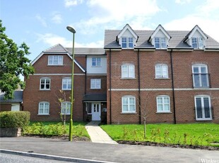 Flat to rent in Osborne Court, Arundel Drive, Borehamwood, Hertfordshire WD6