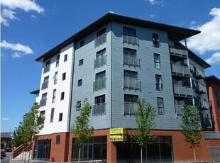 Flat to rent in Pulse Apartments, Manchester Street, Manchester M16