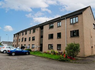 Flat to rent in Strathblane Road, Milngavie, Glasgow, East Dunbartonshire G62