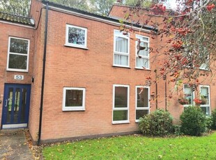 Flat to rent in Wellesley Gardens, Moseley, Birmingham B13