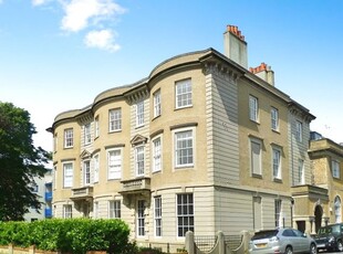 Flat to rent in Windlesham Road, Brighton, East Sussex BN1
