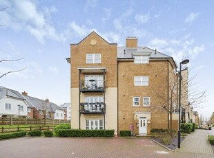 Flat to rent - Wells View Drive, Bromley, BR2