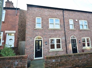 Property to rent in Dale Street, Macclesfield SK10