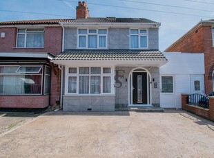 Semi-detached house for sale in Lancaster Street, Leicester LE5