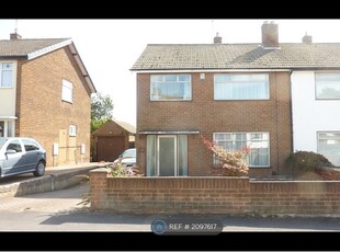 Semi-detached house to rent in Hemmingfield Crescent, Worksop S81