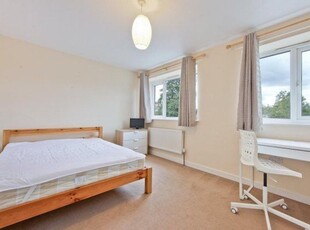 End terrace house to rent in Smith Street, Surbiton, Greater London KT5