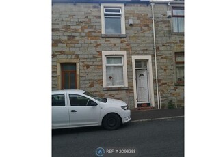 Terraced house to rent in Arran Street, Burnley BB11