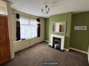 Terraced house to rent in Clifford Street, Eccles, Manchester M30