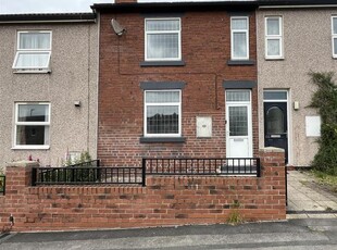 Terraced house to rent in North Avenue, Pontefract WF8