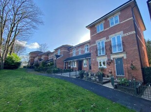 Town house for sale in Hedingham Close, Macclesfield SK10
