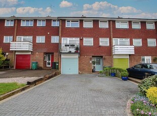 Town house for sale in Wentworth Close, Nascot Wood WD17