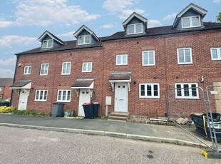Town house to rent in Park Royal, Herne Bay CT6