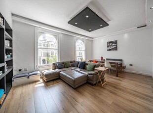 4 bedroom Flat for sale in Ferndale Road, Clapham SW4