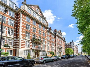 4 bedroom Flat for sale in Hanover House, St John's Wood NW8
