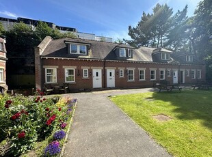 Cottage to rent in Derby Road, Bournemouth BH1