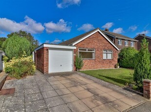 Detached bungalow to rent in Starre Road, Bury St. Edmunds IP33
