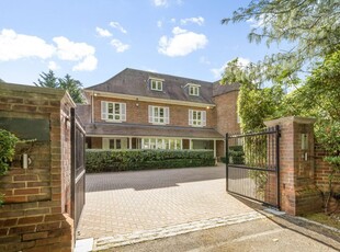 Detached House for sale with 8 bedrooms, Fireball Hill, Sunningdale | Fine & Country