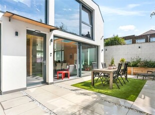 Detached house to rent in Dyke Road, Brighton, East Sussex BN1