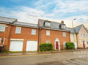 Detached house to rent in Elmstead Road, Colchester, Essex CO4